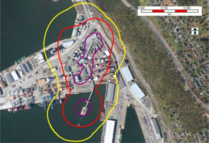 Illustrasjon av risikokonturer for anlegget, markert med gul, r&oslash;d og lilla strek.